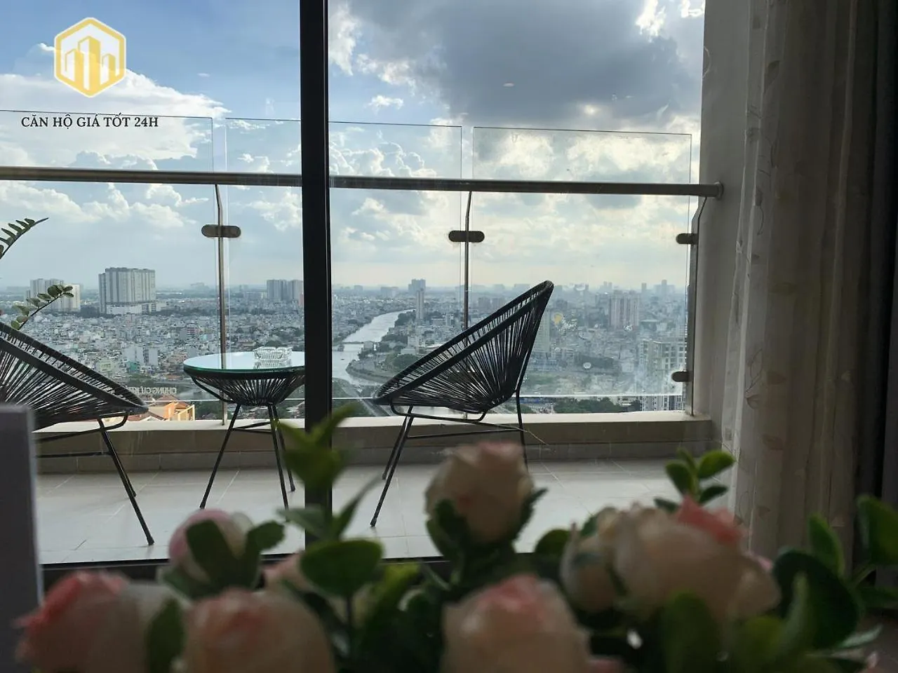 Cozy Apartment, City Center , The Goldview D4 Ho Chi Minh City Apartment
